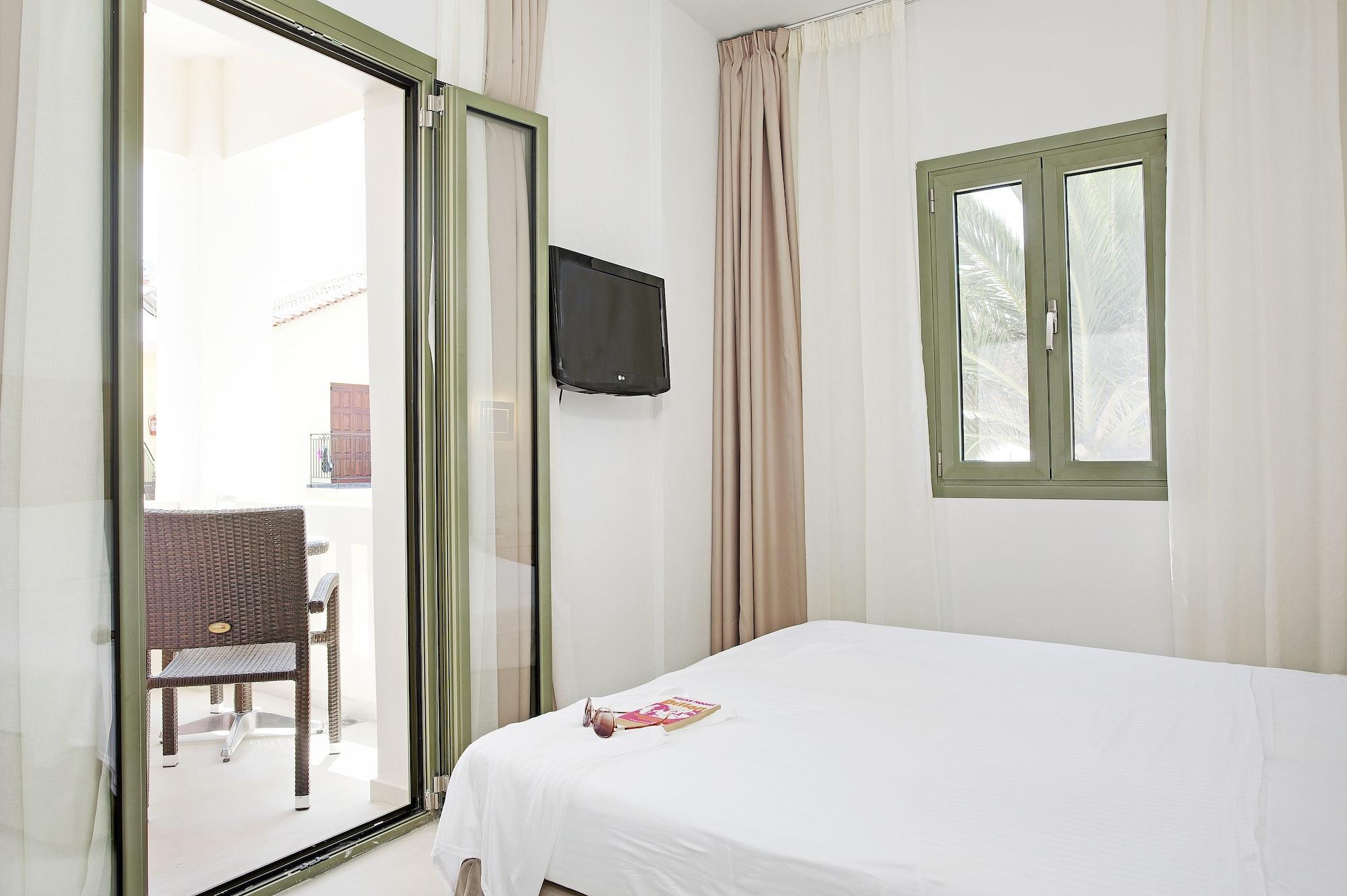 Aphrodite Hotel&Suites Marathókampos Exteriér fotografie
