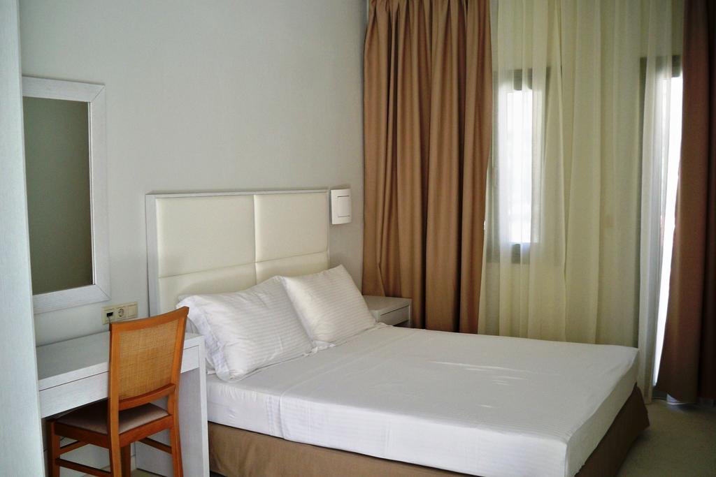 Aphrodite Hotel&Suites Marathókampos Exteriér fotografie